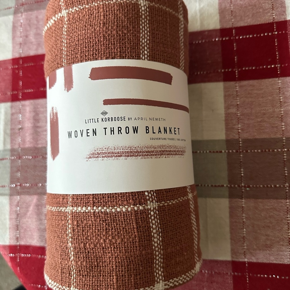 Little Korboose Woven Throw Blanket